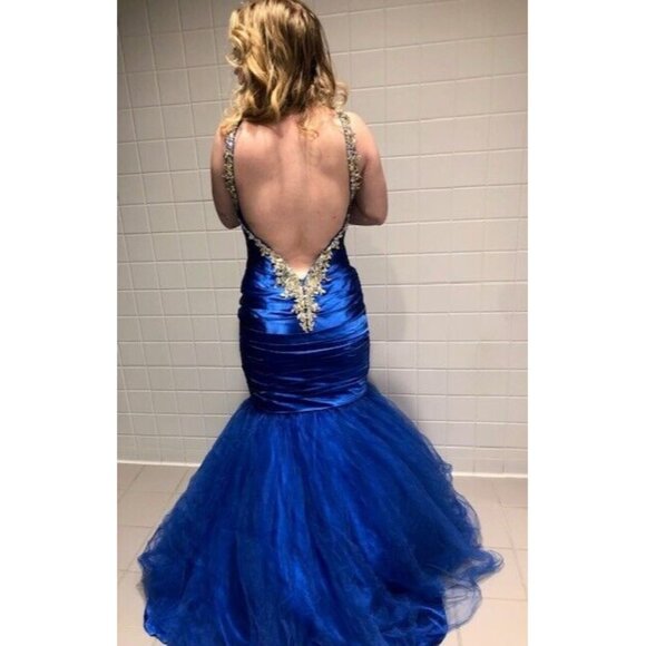 GORGEOUS PREOWNED VINTAGE BLUE MORI LEE MERMAID TULLE CRYSTAL BEADED GOWN SZ 8 - Picture 4 of 13